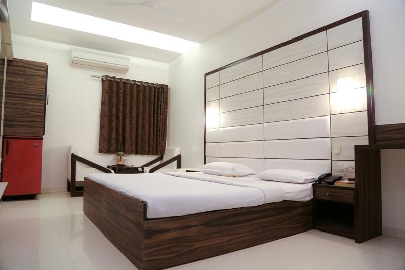 Hotel Golden Plaza à Ahmedabad Chambre photo
