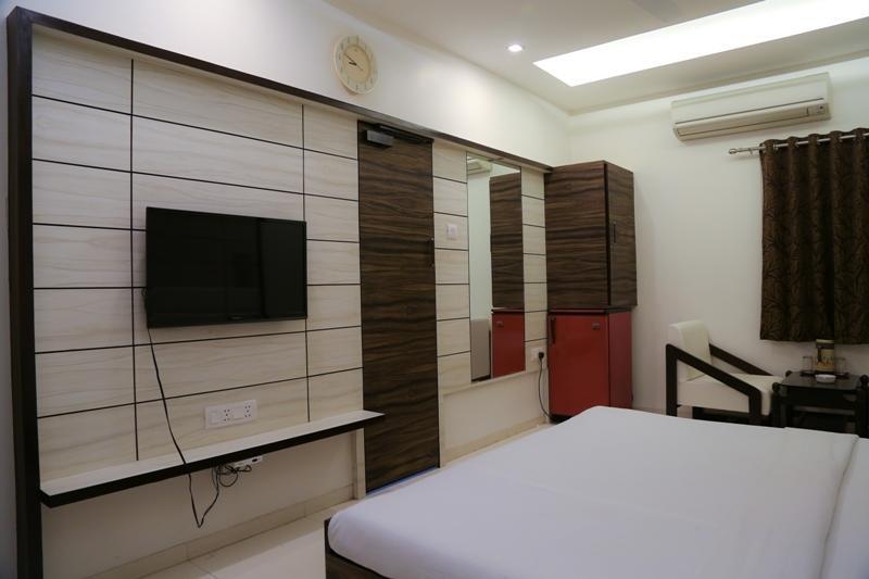 Hotel Golden Plaza à Ahmedabad Chambre photo