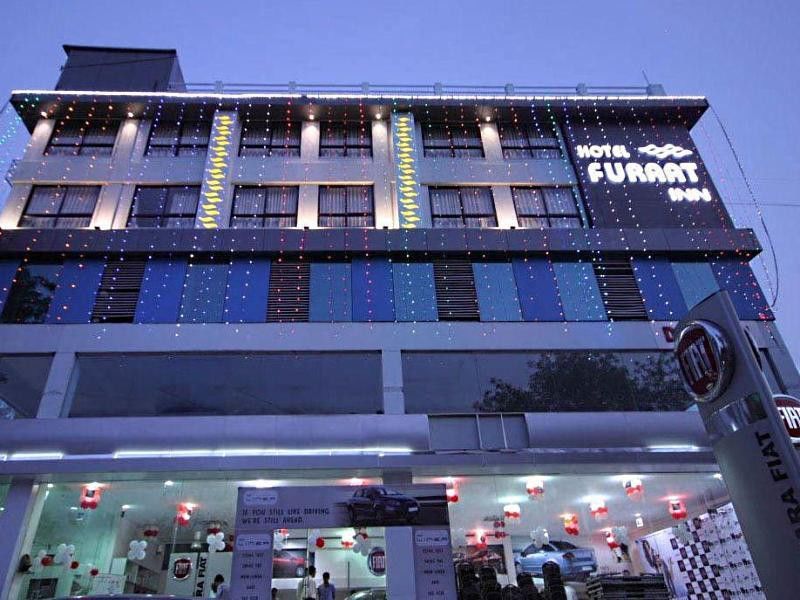 Hotel Golden Plaza à Ahmedabad Extérieur photo