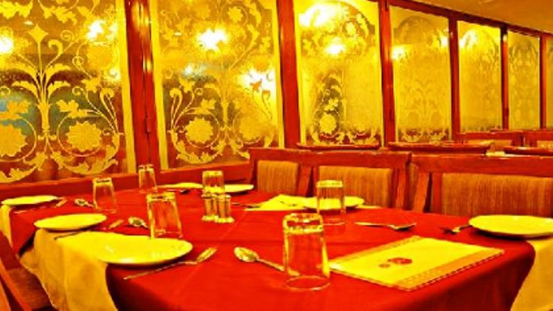 Hotel Golden Plaza à Ahmedabad Extérieur photo