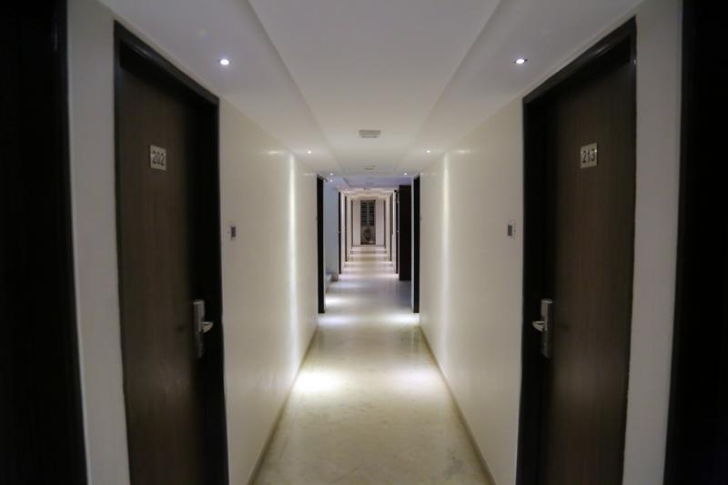Hotel Golden Plaza à Ahmedabad Extérieur photo